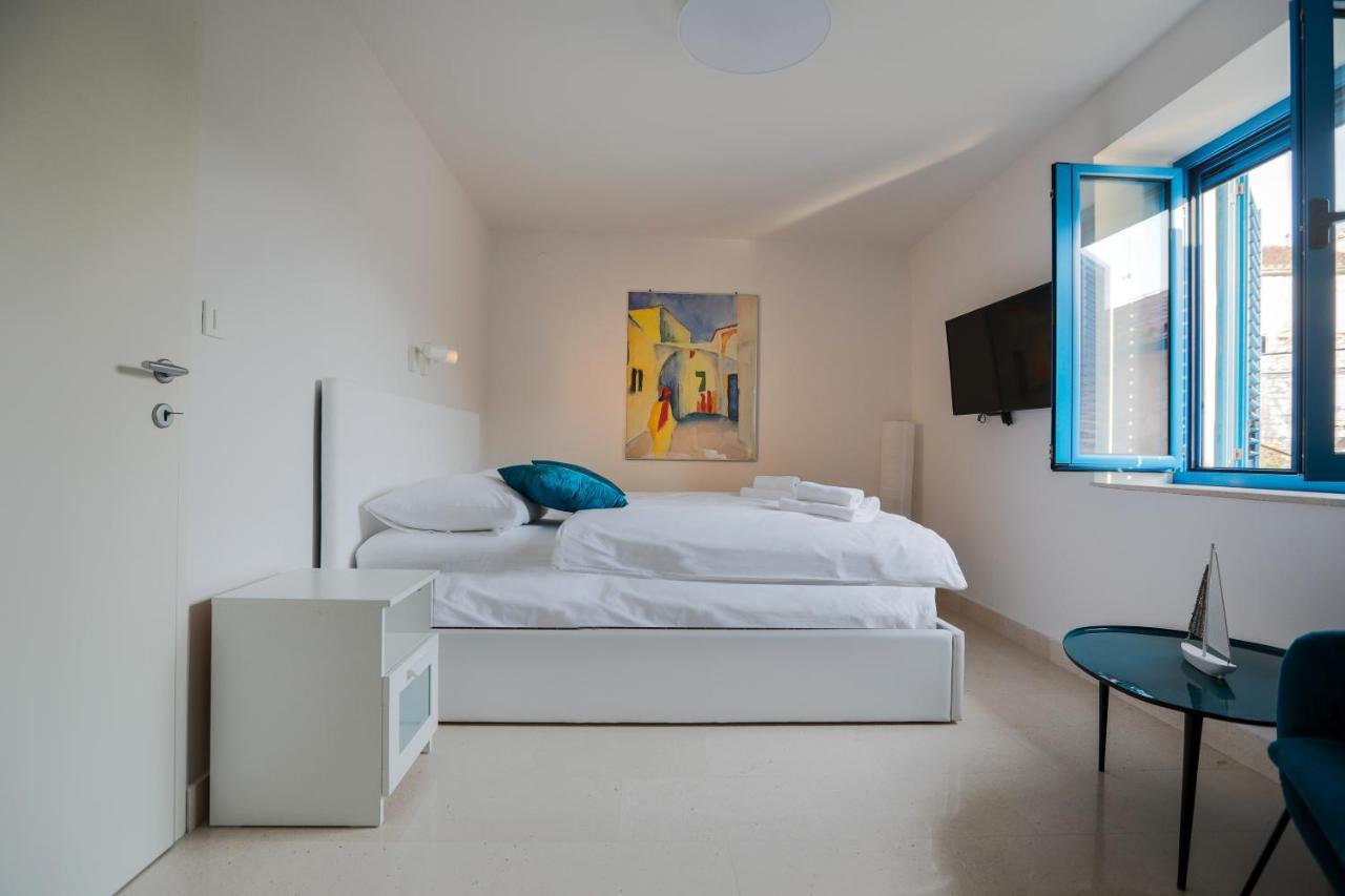 Hvar Old Dalmatian House Junior Suite - Deck 3 Hvar Town Bagian luar foto